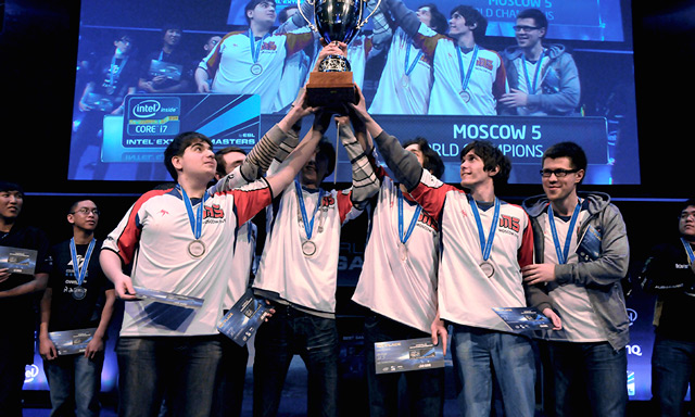 Falcons 主席对阵容表示充分信心，否认更换传闻