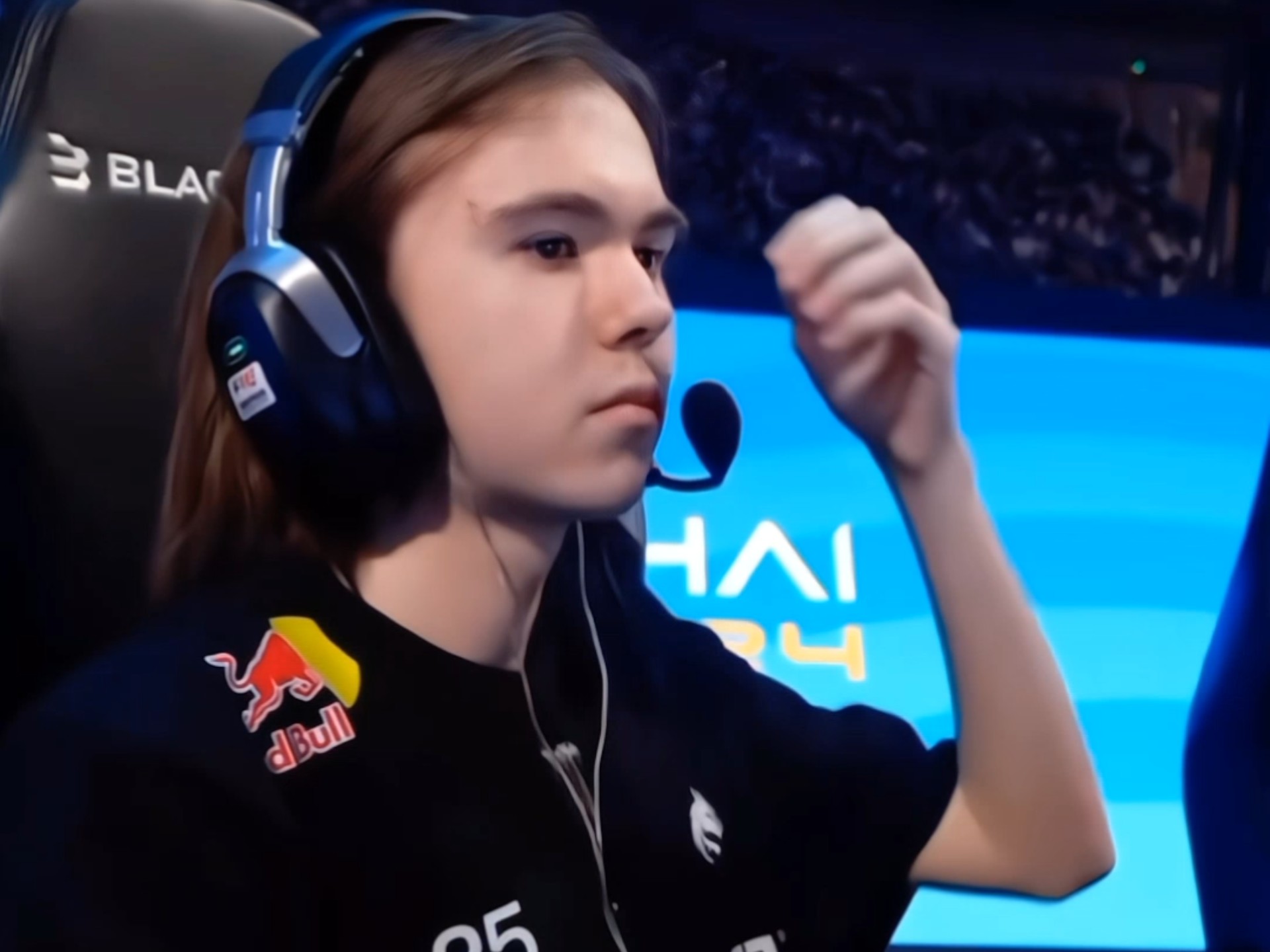 WBG赛后群访Easyhoon：BP选队伍选手玩的好的英雄就可以了