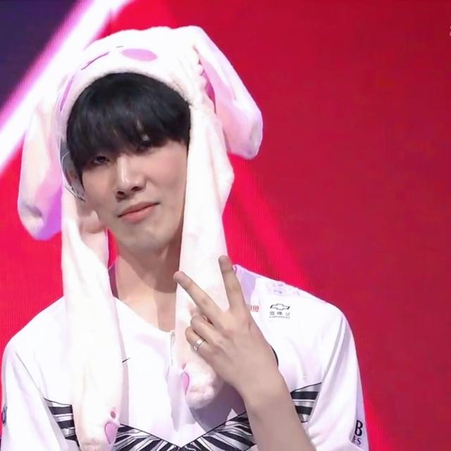 GRF替补选手就是无法击败主力选手！ Hope Jinx追杀并击杀了 Anyone's Legend 并在一个月内两次击杀 Top Esports